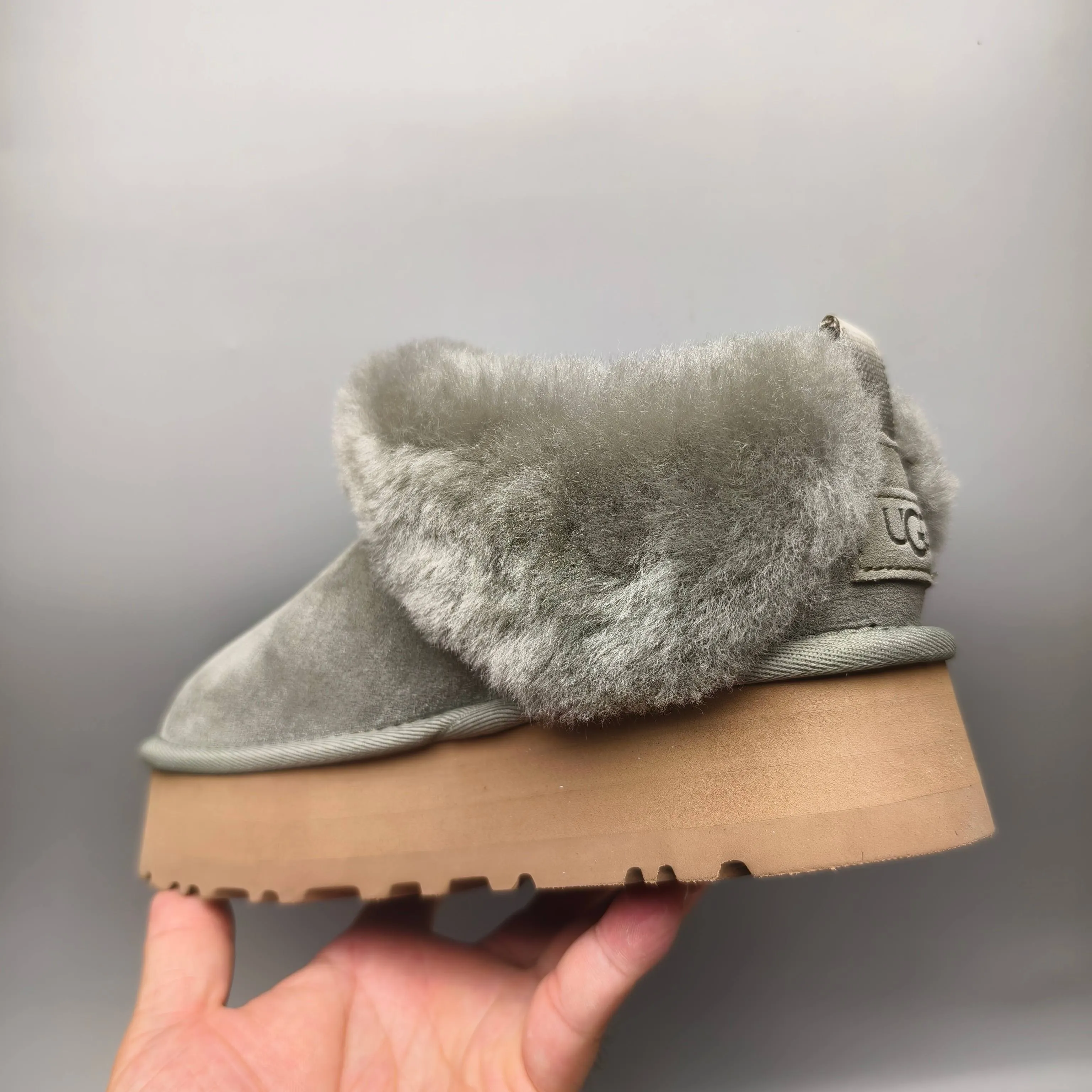 💰520 UGG sheepskin all-in-one snow boots 1393 Thick-soled suede style slip-on slip-on shoes Color: maroon green sand matching size: 35-40